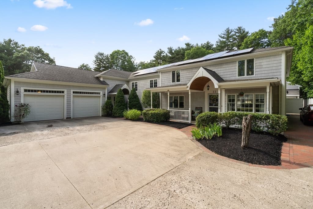 33 Russell Rd, Hanover MA 02339