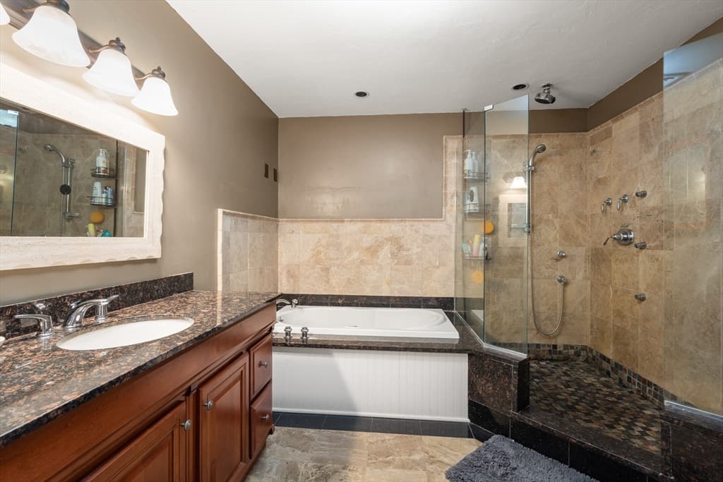 33 Russell Rd, Hanover MA 02339 photo 8