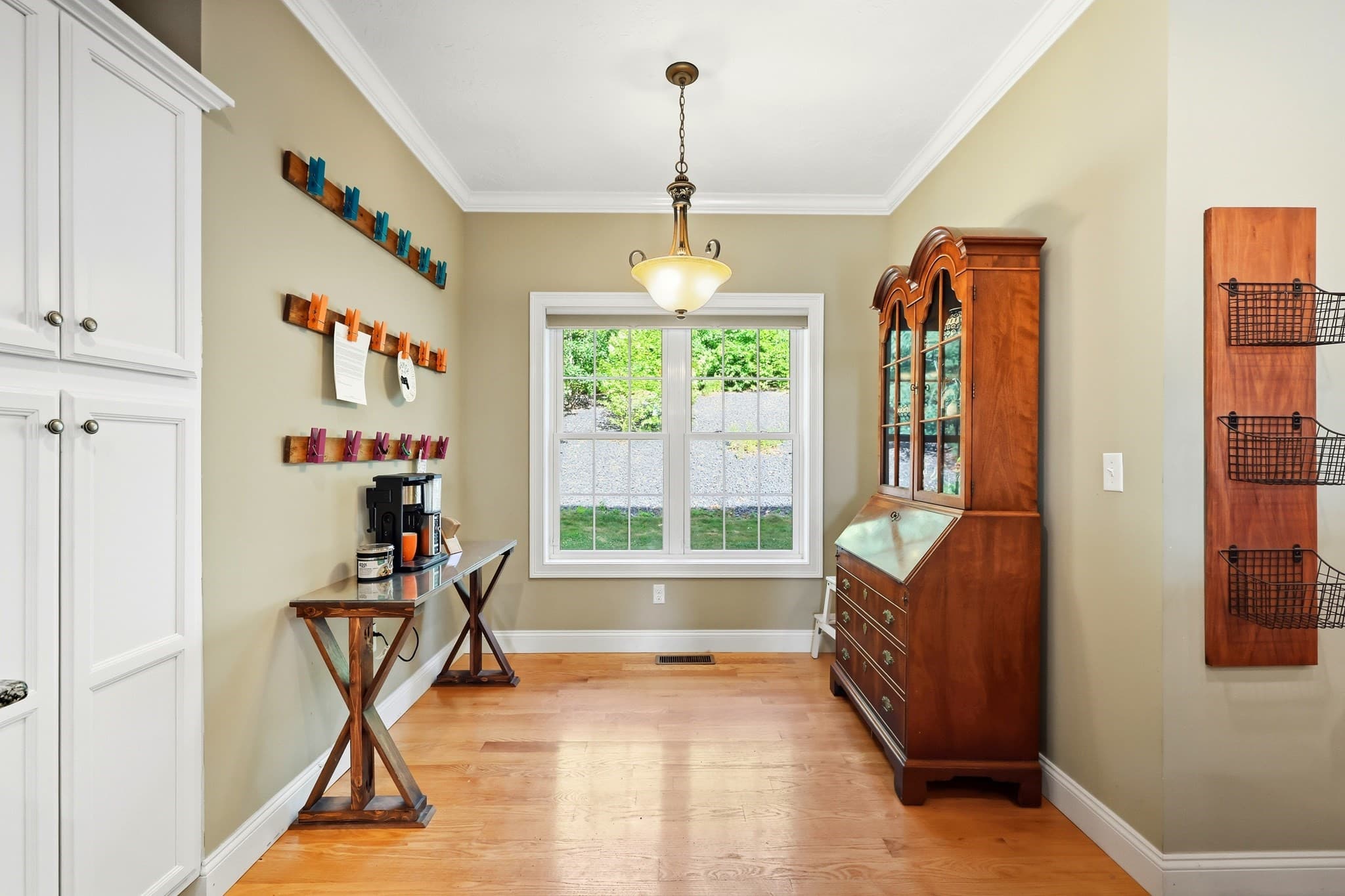 Single Family Residence at 34 Bissonnette Cir, Southampton MA 01073, Southampton, photo 7 of 42