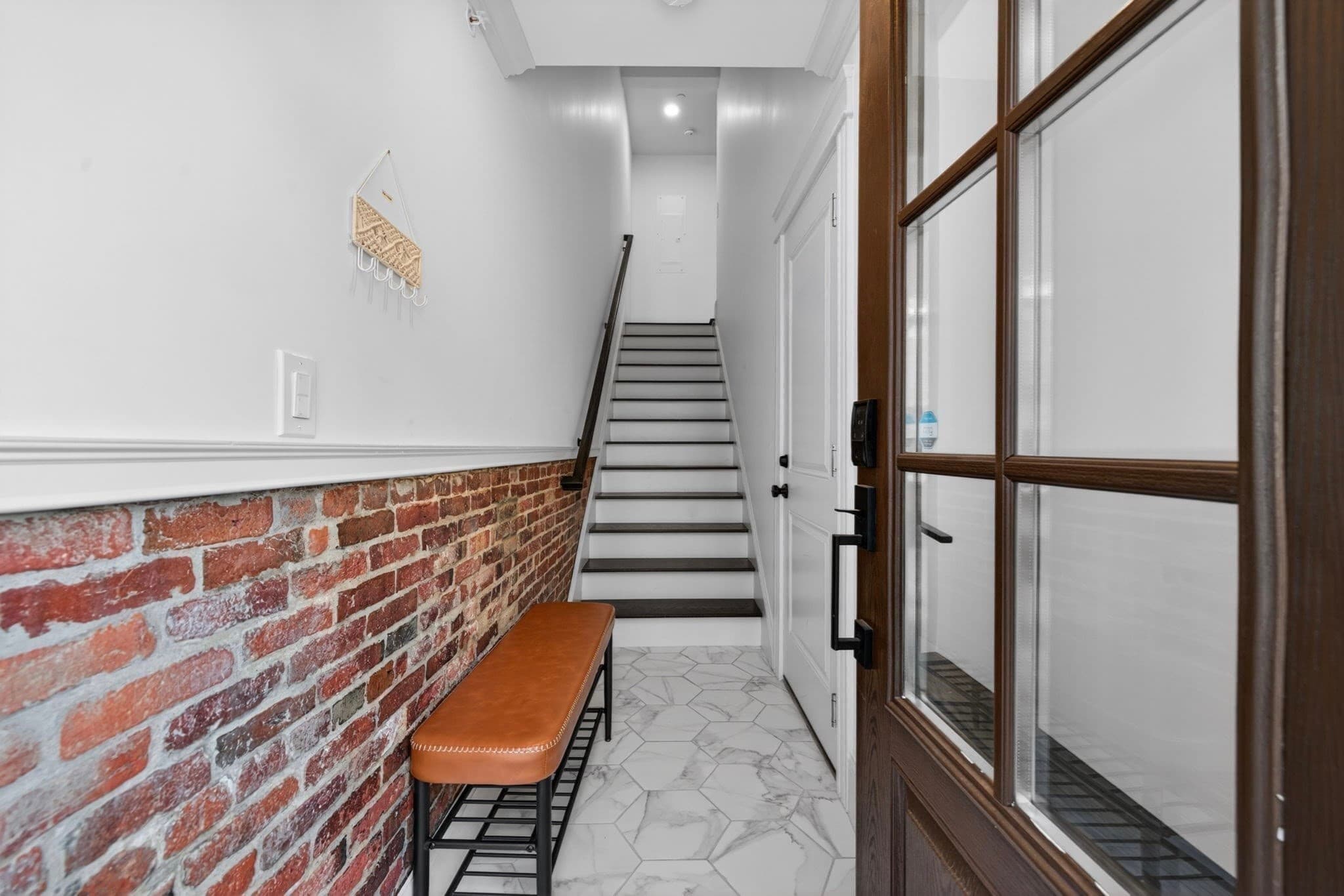 Condominium at 10 Osborne # B, Salem MA 01970, photo 12 of 15