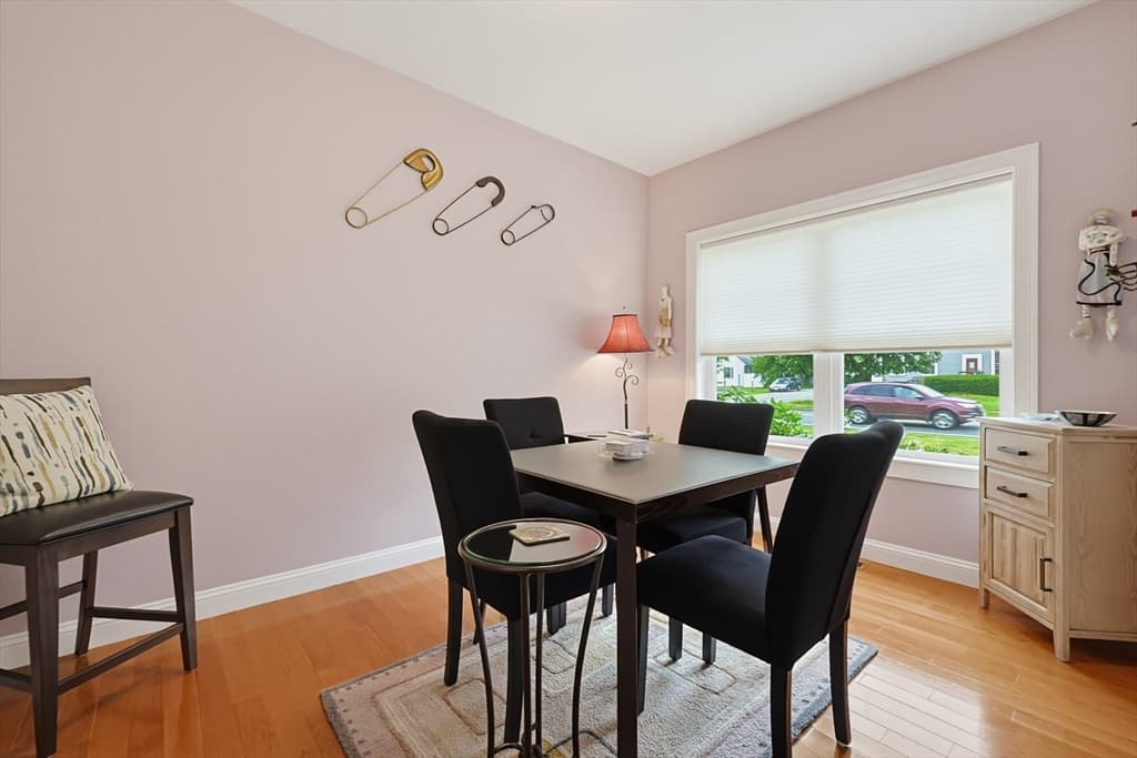 Single Family Residence at 969 Old Connecticut Path, Framingham MA 01701, photo 17 of 42
