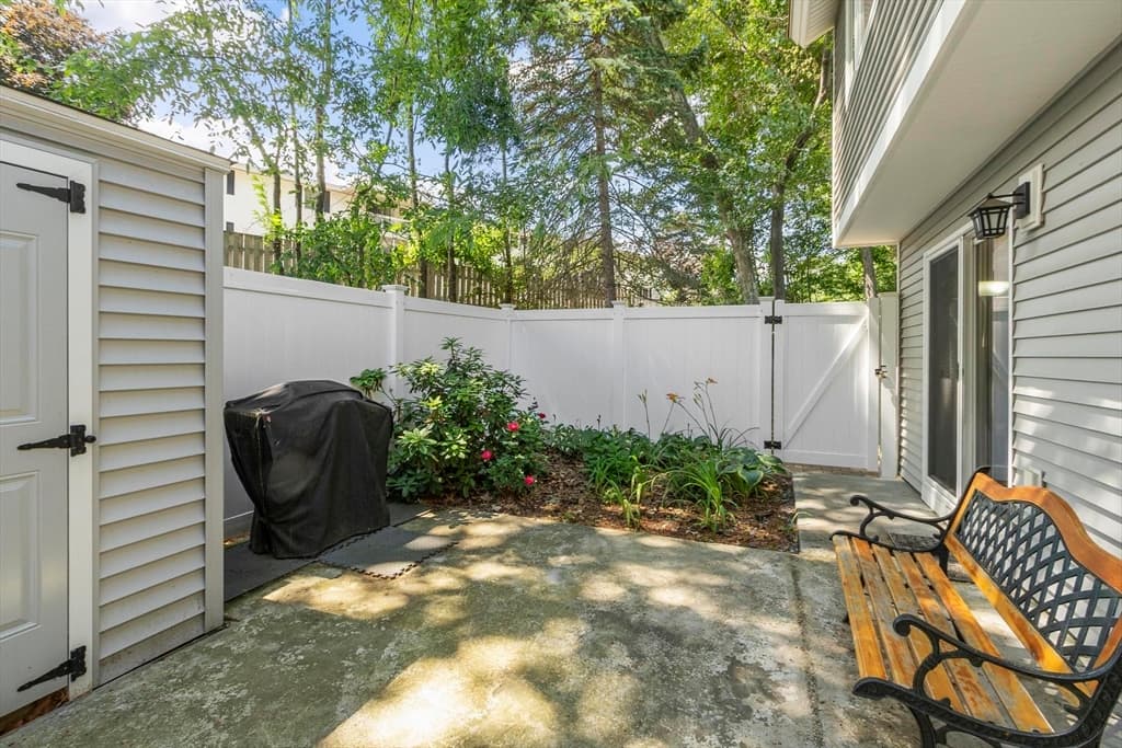 49 Meadow Pond Dr # K, Leominster MA 01453 photo 23