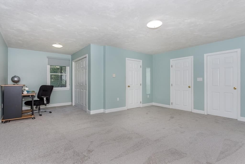 140 Grace Ln, Stoughton MA 02072 photo 9