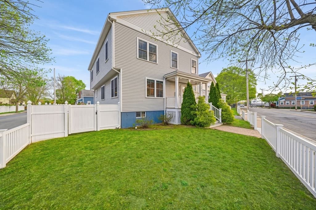 Single Family Residence at 305 Lynn St, Malden MA 02148, Malden, photo 41 of 42