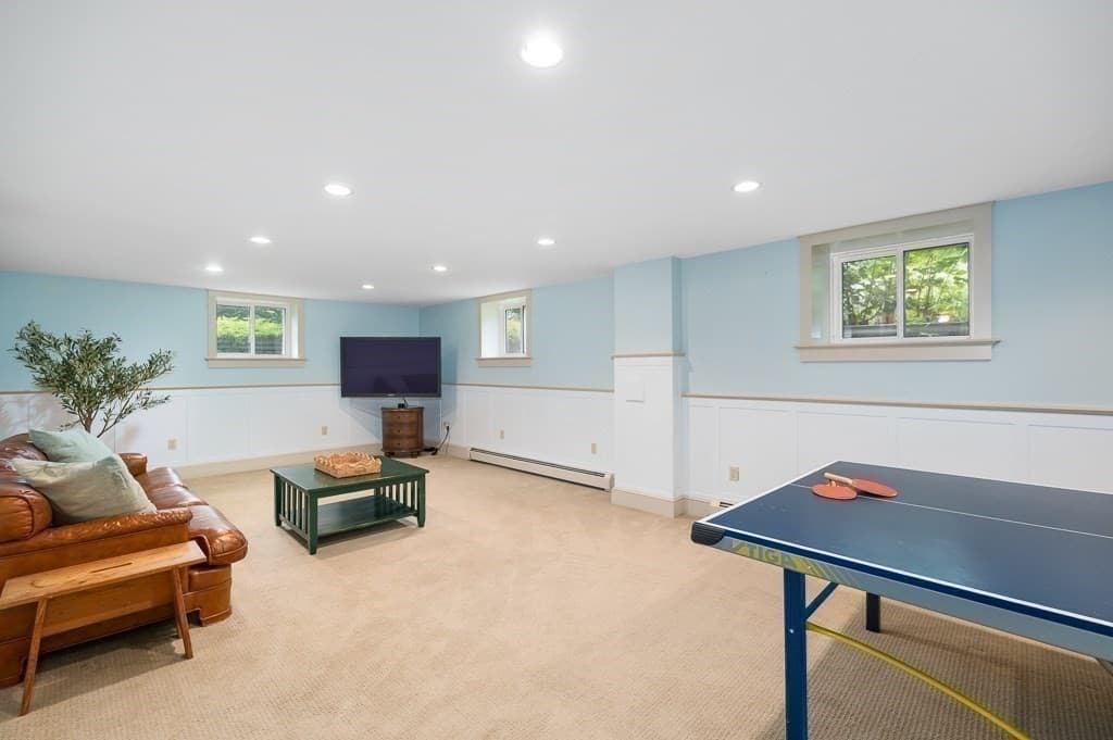 Single Family Residence at 2 Patton Drive, Hamilton MA 01982, photo 34 of 41
