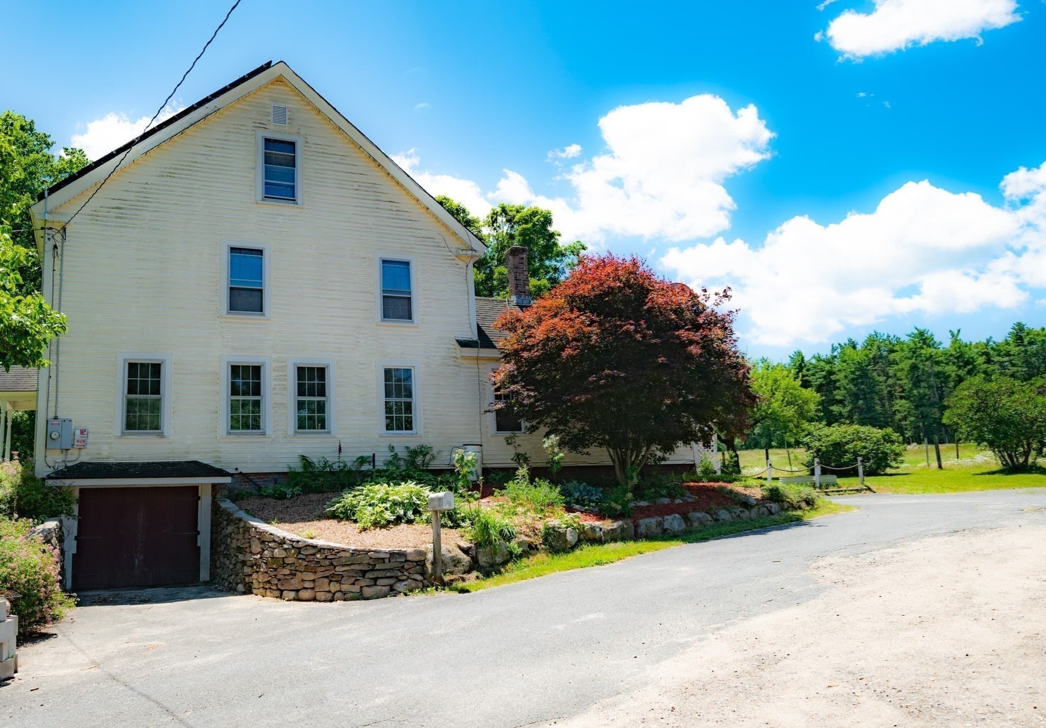 Single Family Residence at 38 Blueberry Hill Rd, New Salem MA 01355, photo 5 of 41
