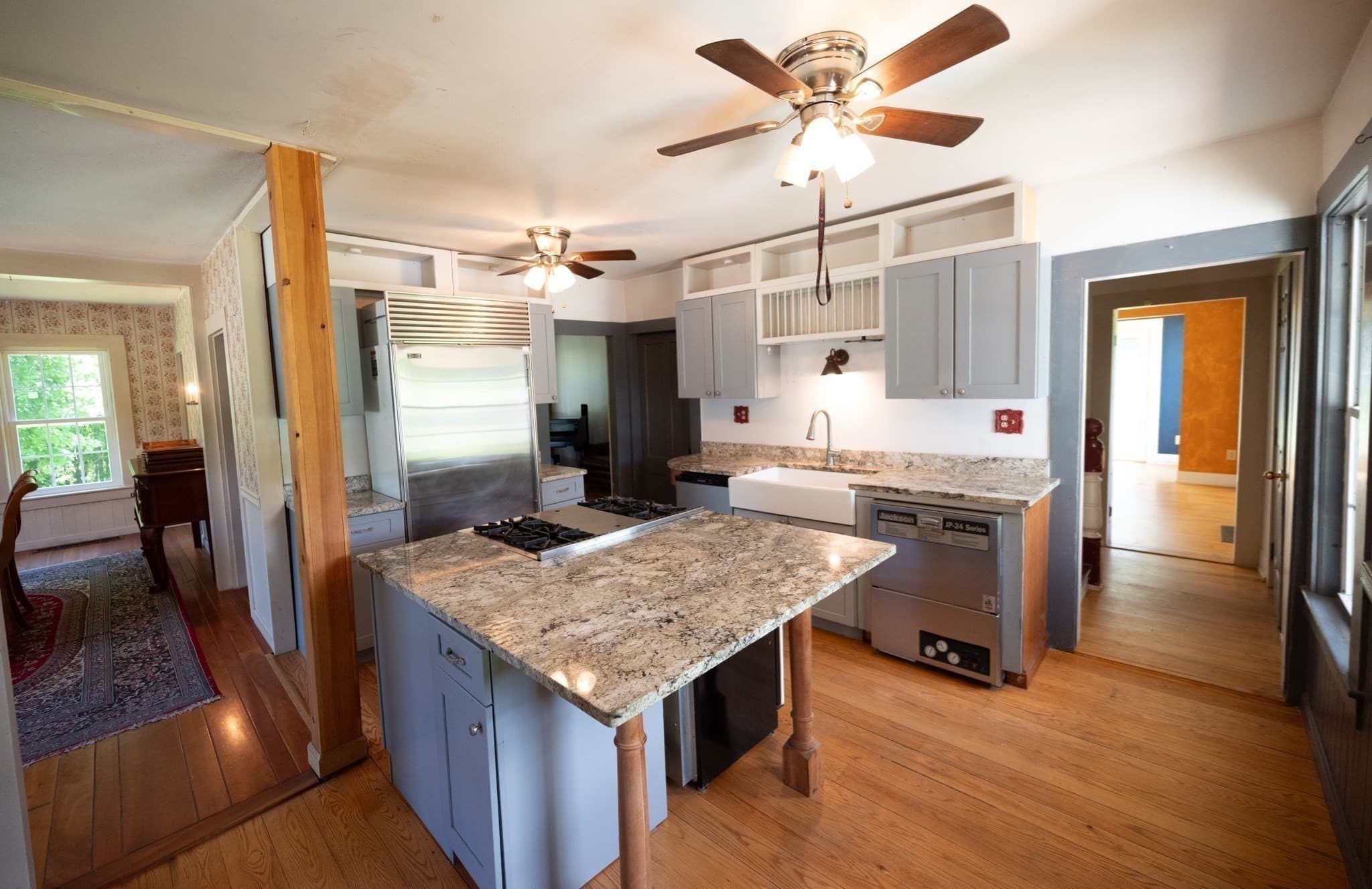 Single Family Residence at 38 Blueberry Hill Rd, New Salem MA 01355, photo 9 of 41