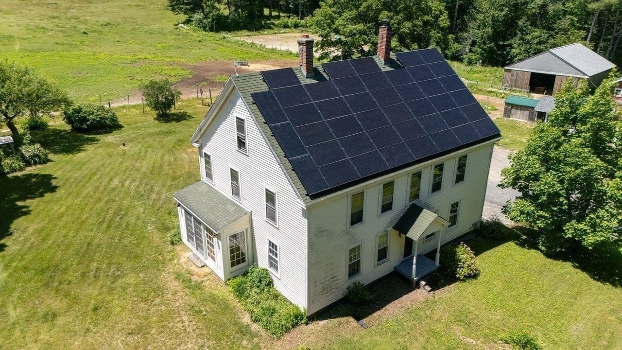 Single Family Residence at 38 Blueberry Hill Rd, New Salem MA 01355, photo 33 of 41