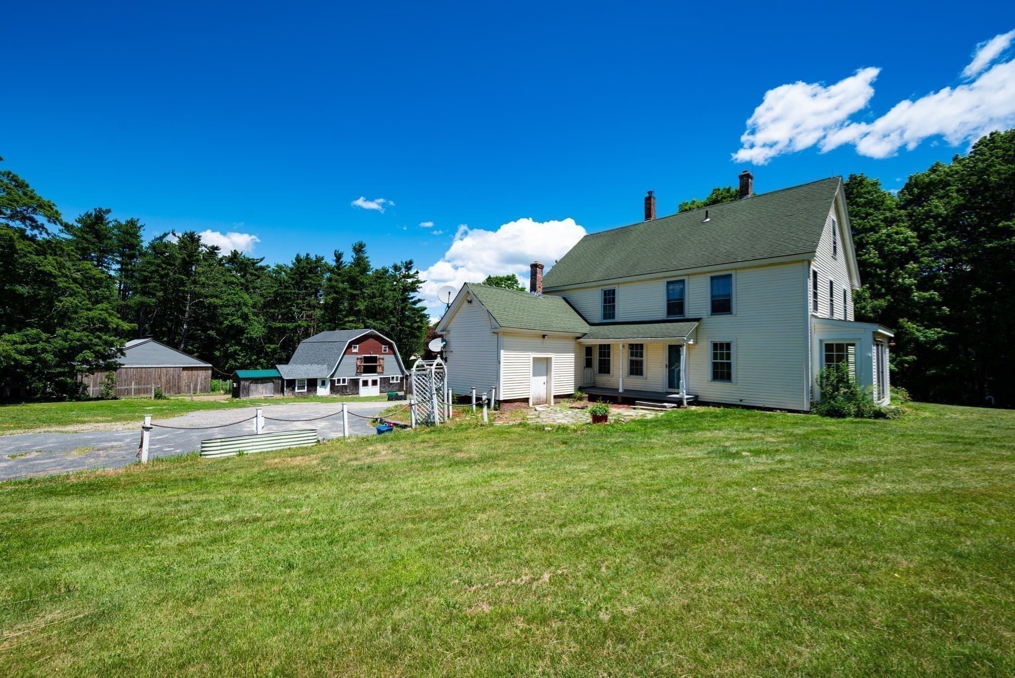Single Family Residence at 38 Blueberry Hill Rd, New Salem MA 01355, photo 37 of 41