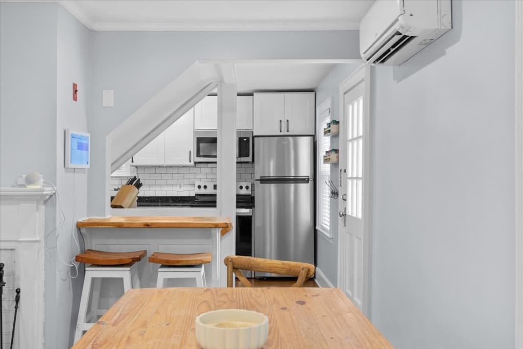 Single Family Residence at 21 Gayland Road, Needham MA 02492, photo 10 of 28