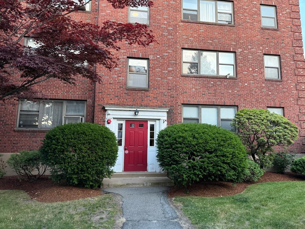 117 Nahant St # 1, Lynn MA 01902 photo 2