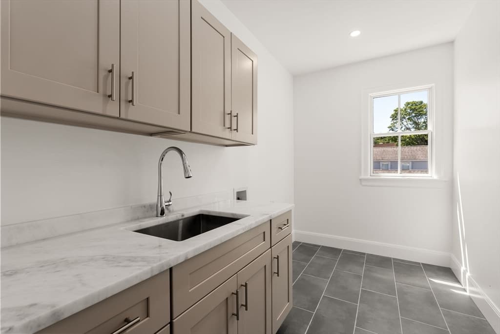 129 Jewett St, Newton MA 02458 photo 12