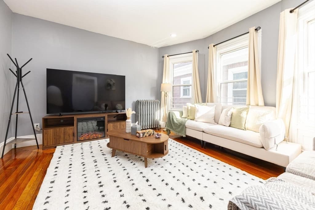 3 Family at 85 Waumbeck, Boston MA 02121, Boston, photo 5 of 38