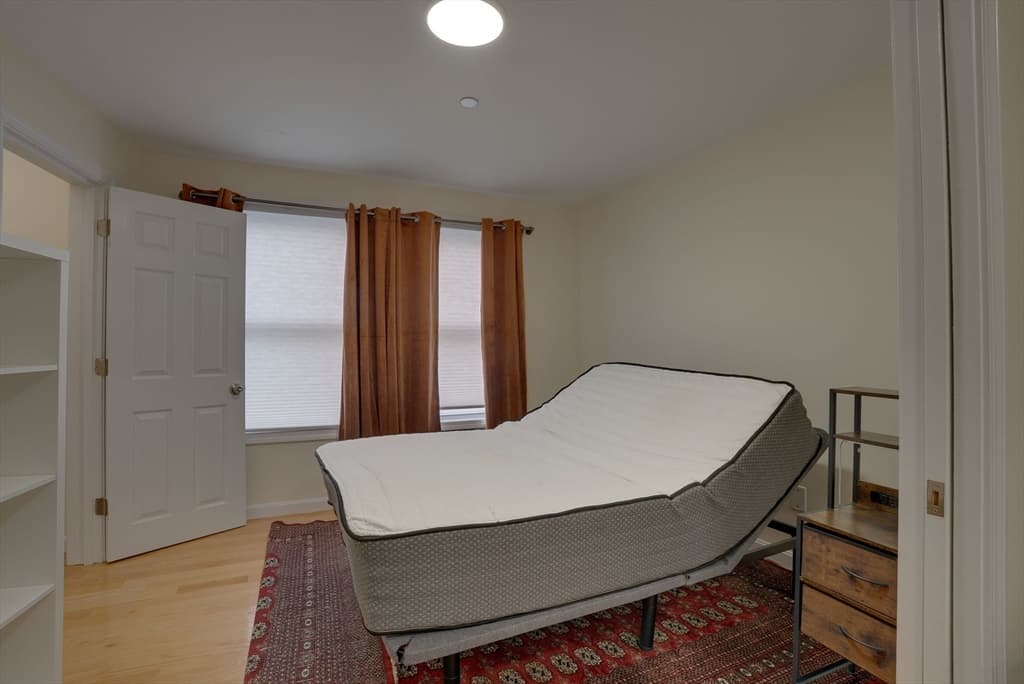 Condominium at 1 Glenwood St # 2, Malden MA 02148, Malden, photo 22 of 26