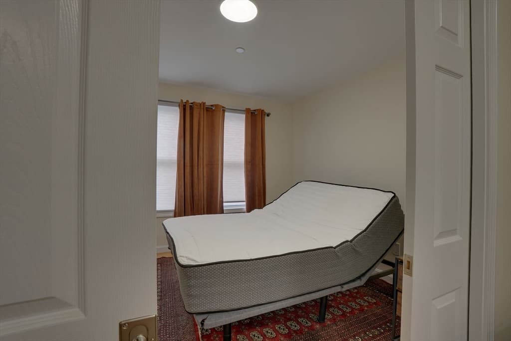 Condominium at 1 Glenwood St # 2, Malden MA 02148, Malden, photo 20 of 26