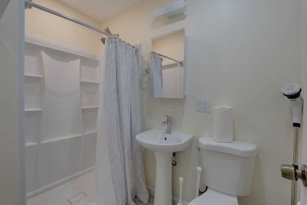 Condominium at 1 Glenwood St # 2, Malden MA 02148, Malden, photo 9 of 26