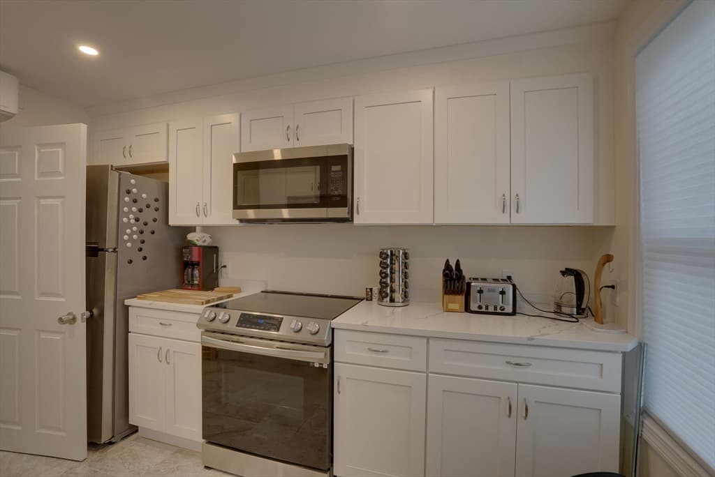 Condominium at 1 Glenwood St # 2, Malden MA 02148, Malden, photo 4 of 26