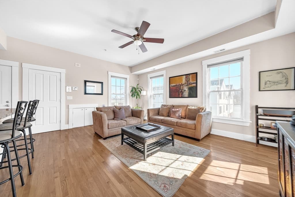 Condominium at 121 E Cottage St # 4, Boston MA 02125, photo 13 of 38