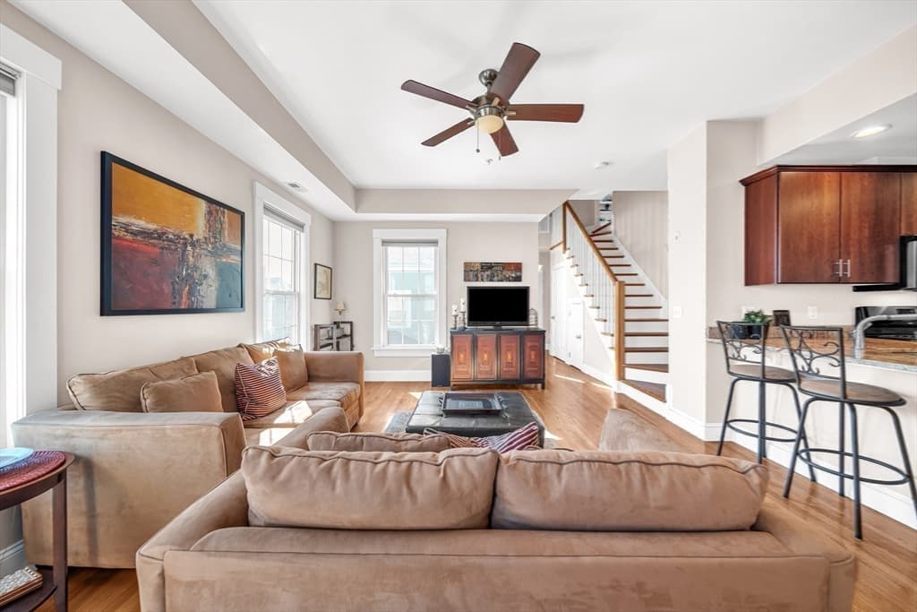 Condominium at 121 E Cottage St # 4, Boston MA 02125, photo 9 of 38