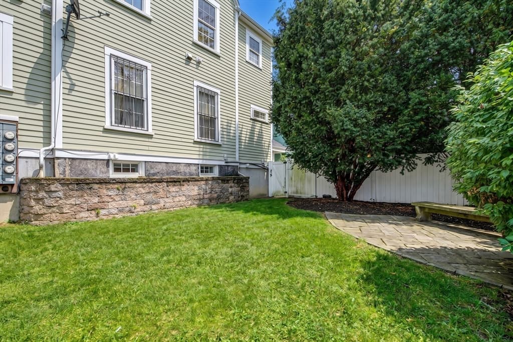Condominium at 121 E Cottage St # 4, Boston MA 02125, photo 29 of 38