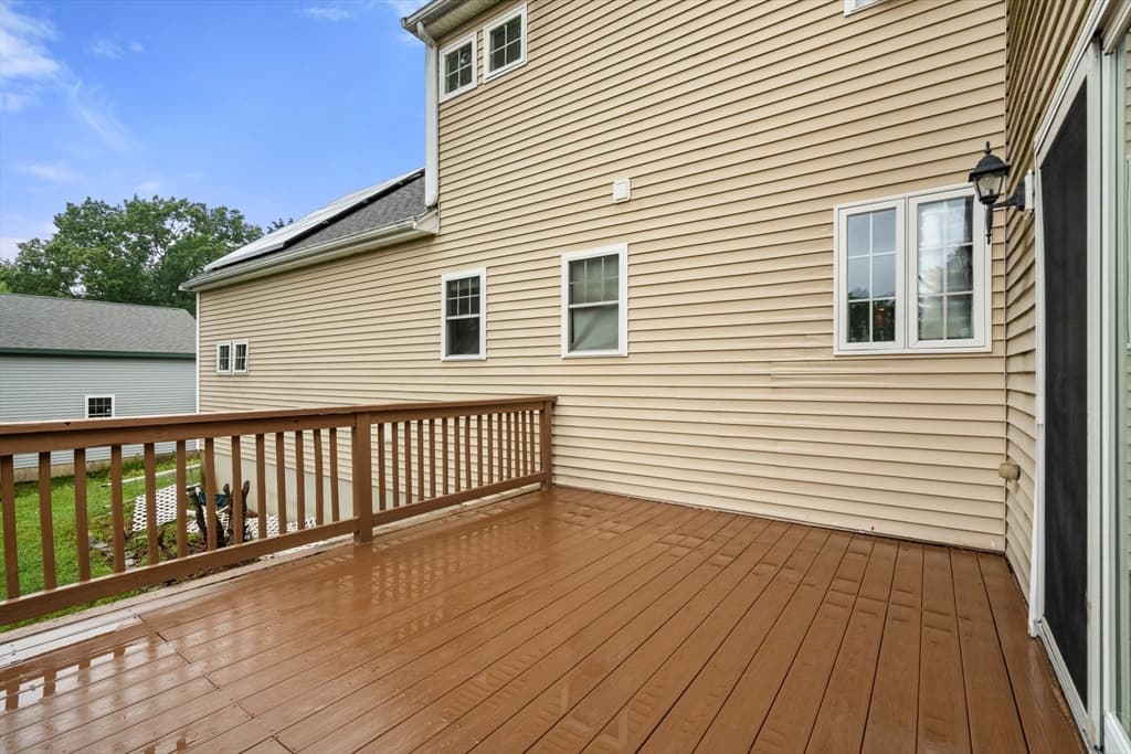 86 Oakland St, Stoughton MA 02072 photo 6