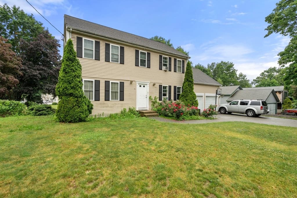86 Oakland St, Stoughton MA 02072 photo 3