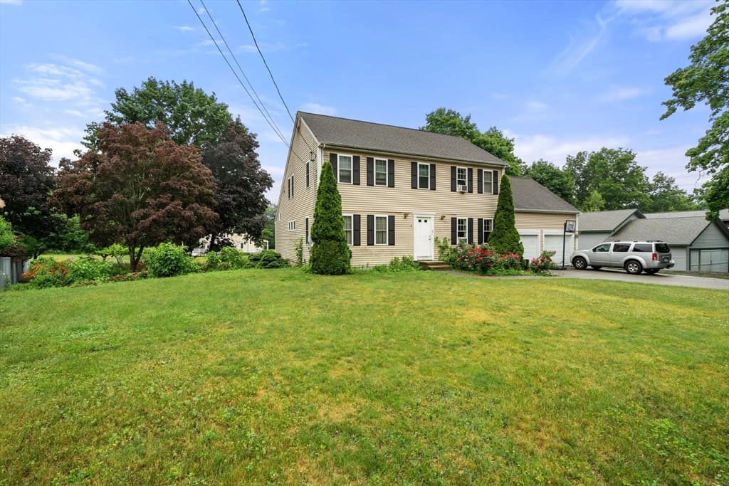 86 Oakland St, Stoughton MA 02072 photo 4