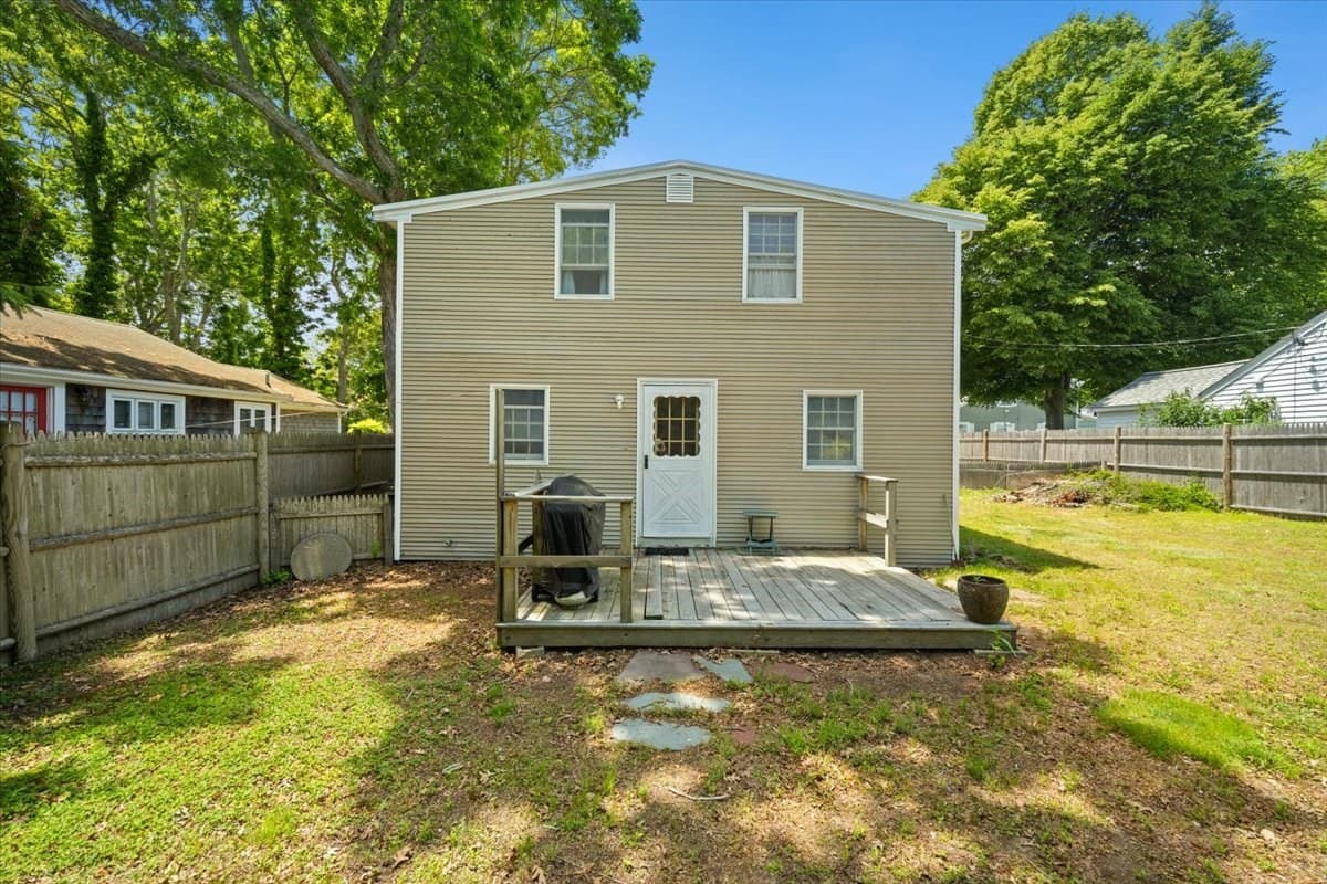 Single Family Residence at 47 Little Rock Ave, Falmouth MA 02540, photo 4 of 32