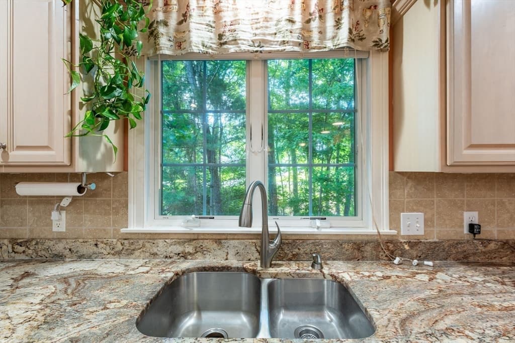 91 Shadow Brook Est # 91, South Hadley MA 01075 photo 12