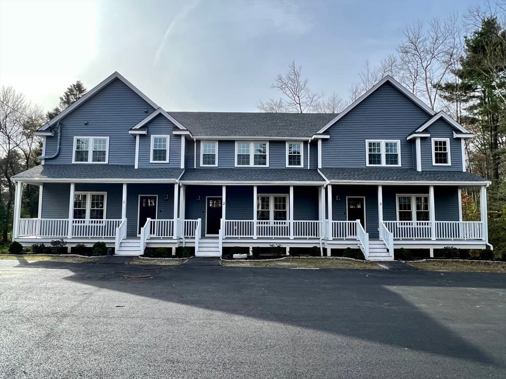 1617 Plymouth St # 1, East Bridgewater MA 02333