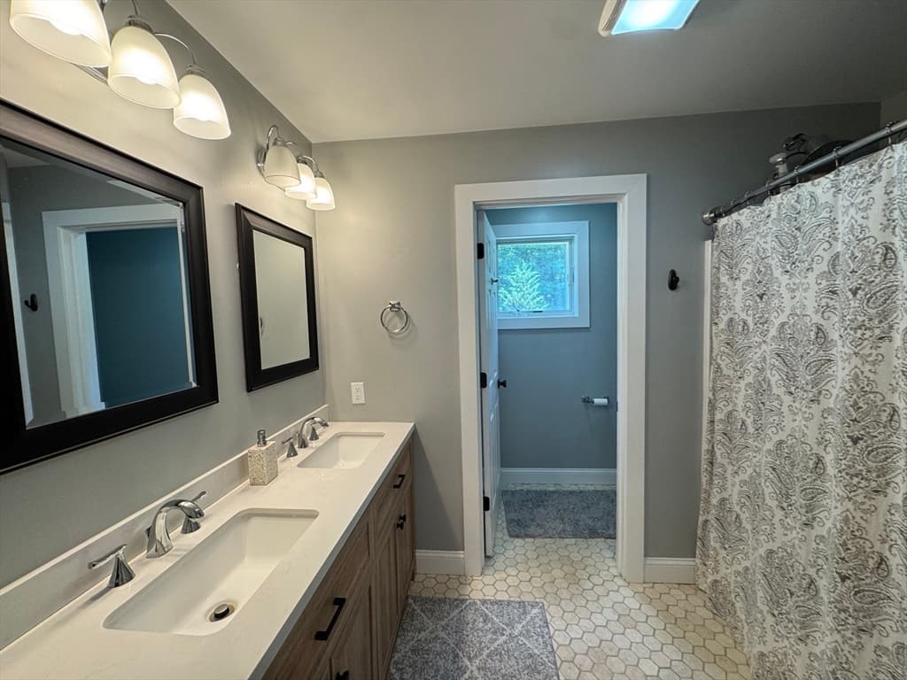 1617 Plymouth St # 1, East Bridgewater MA 02333 photo 8