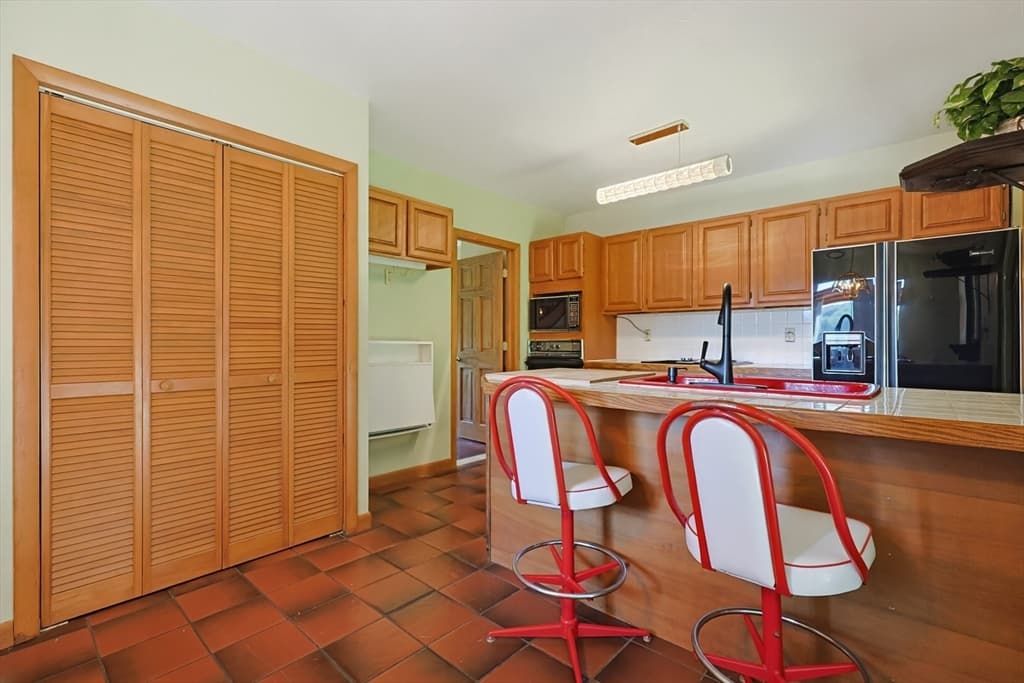 42 Jolicoeur Ave, Spencer MA 01562 photo 11