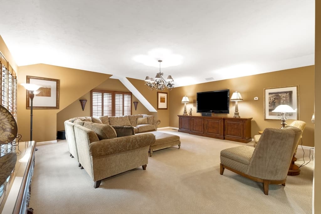 Single Family Residence at 2 Eden Cir, Westborough MA 01581, Westborough, photo 21 of 37