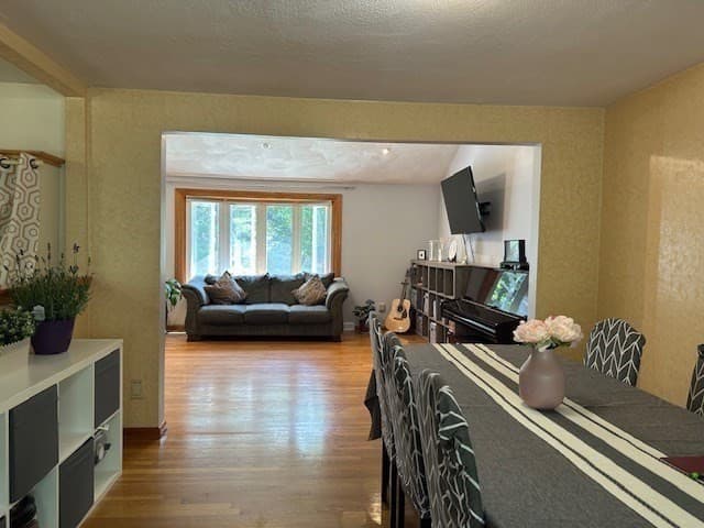 Single Family Residence at 1849 Bay Rd, Sharon MA 02067, photo 8 of 22