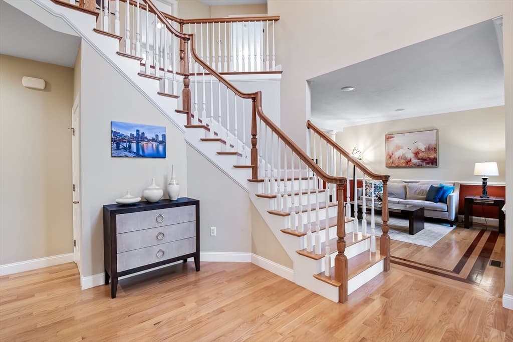 120 South Walpole Street, Sharon MA 02067 photo 3