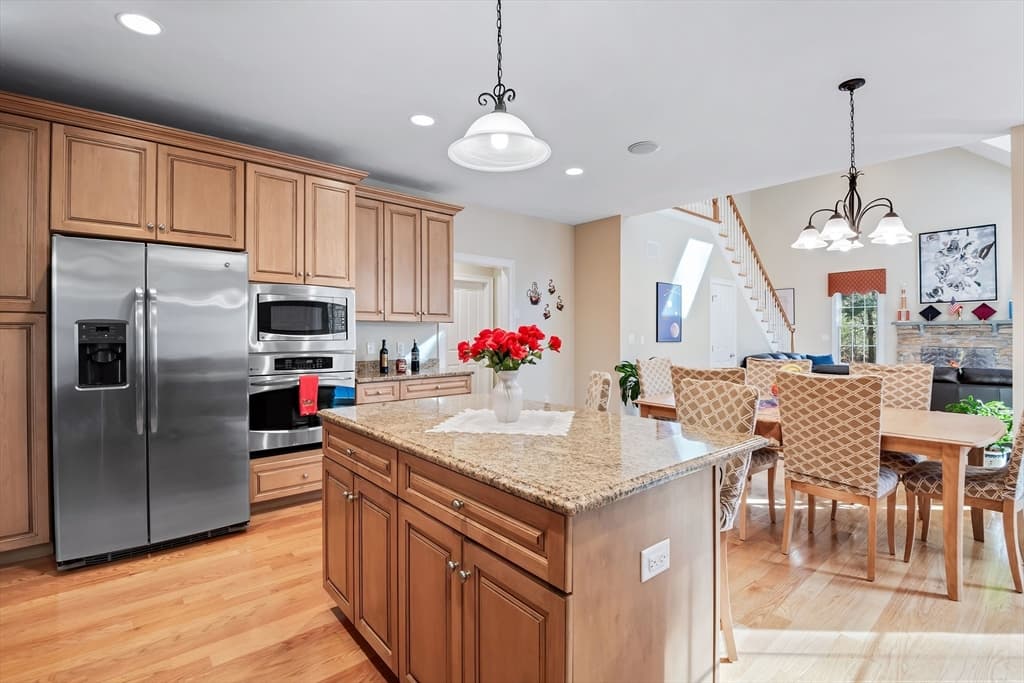 120 South Walpole Street, Sharon MA 02067 photo 8