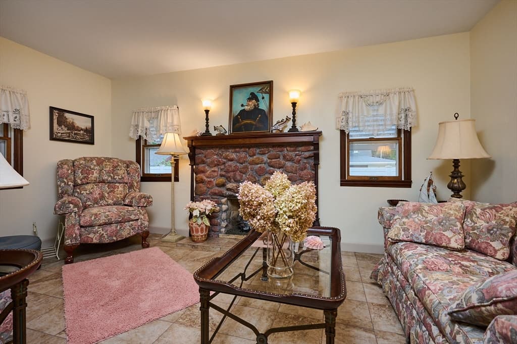 238 Dox Rd, Westfield MA 01085 photo 9