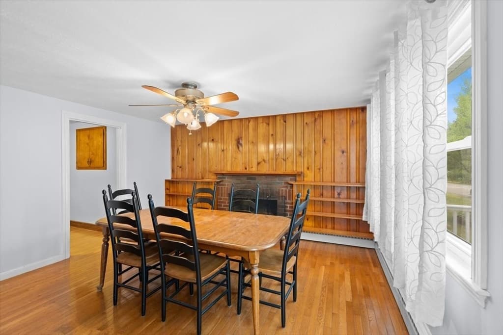 2 Margaret Rd, Foxboro MA 02035 photo 3