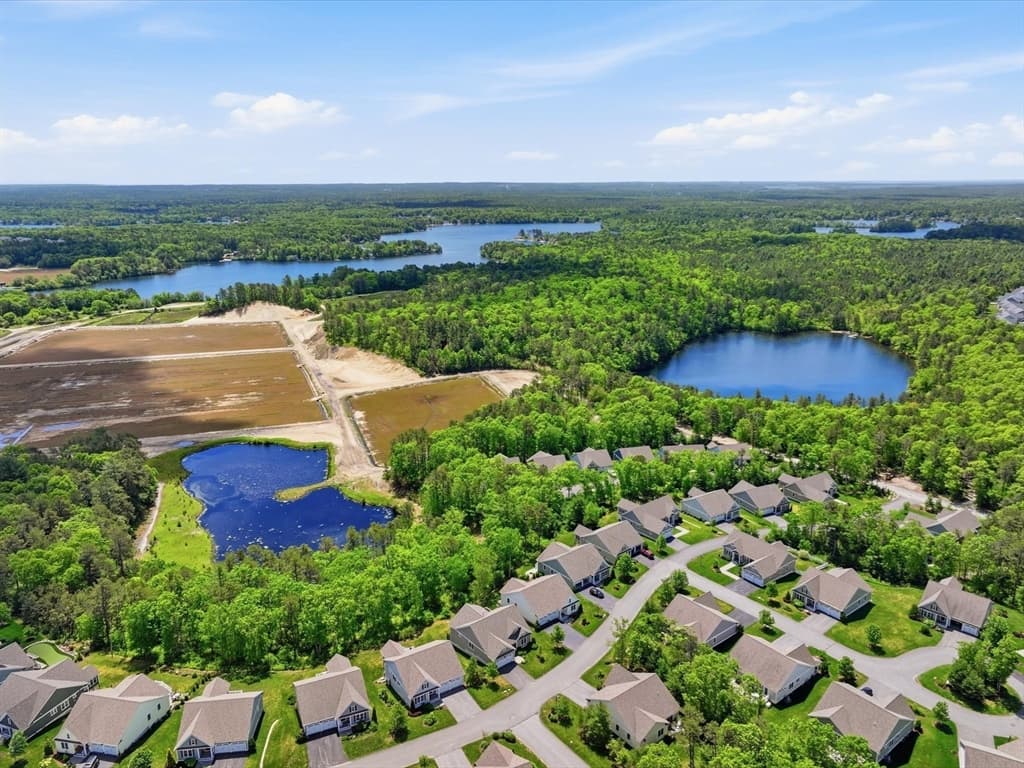 17 Bearberry Path # 17, Plymouth MA 02360