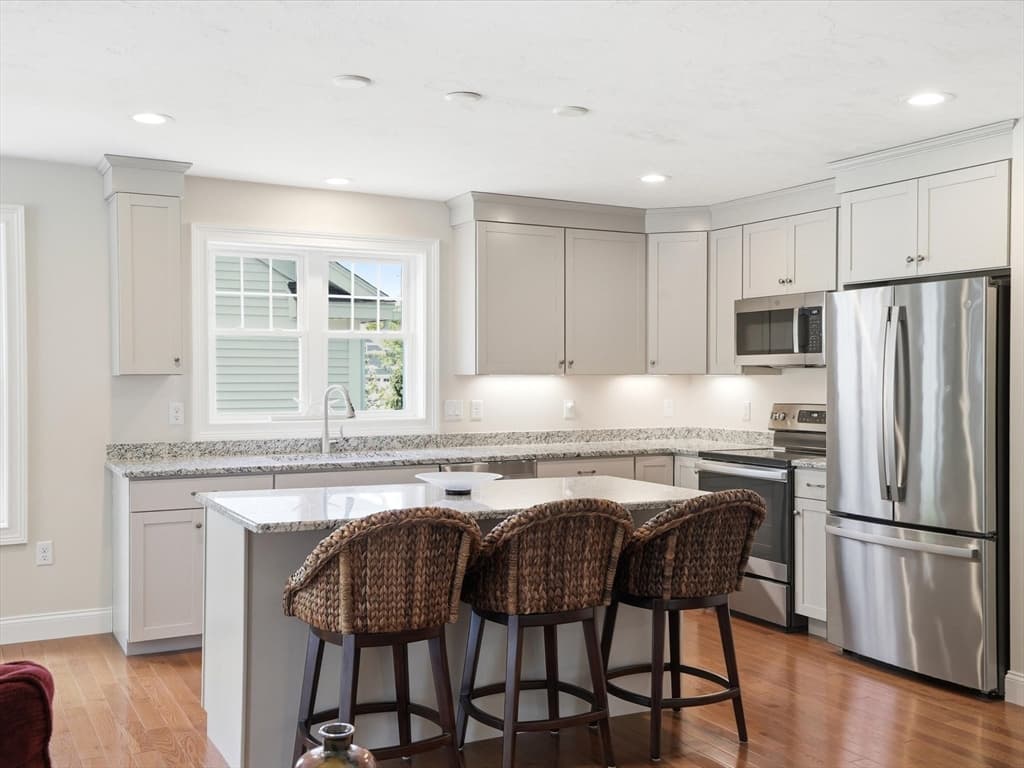 Single Family Residence at 17 Bearberry Path # 17, Plymouth MA 02360, photo 9 of 39