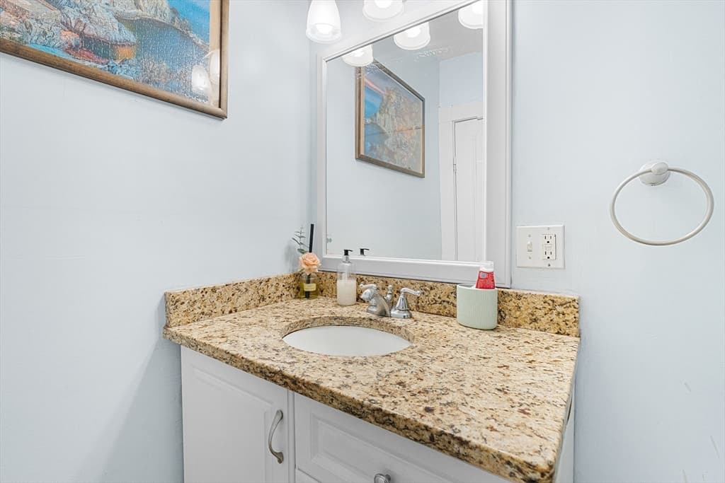 48 Eddy St # 48, Newton MA 02465 photo 22