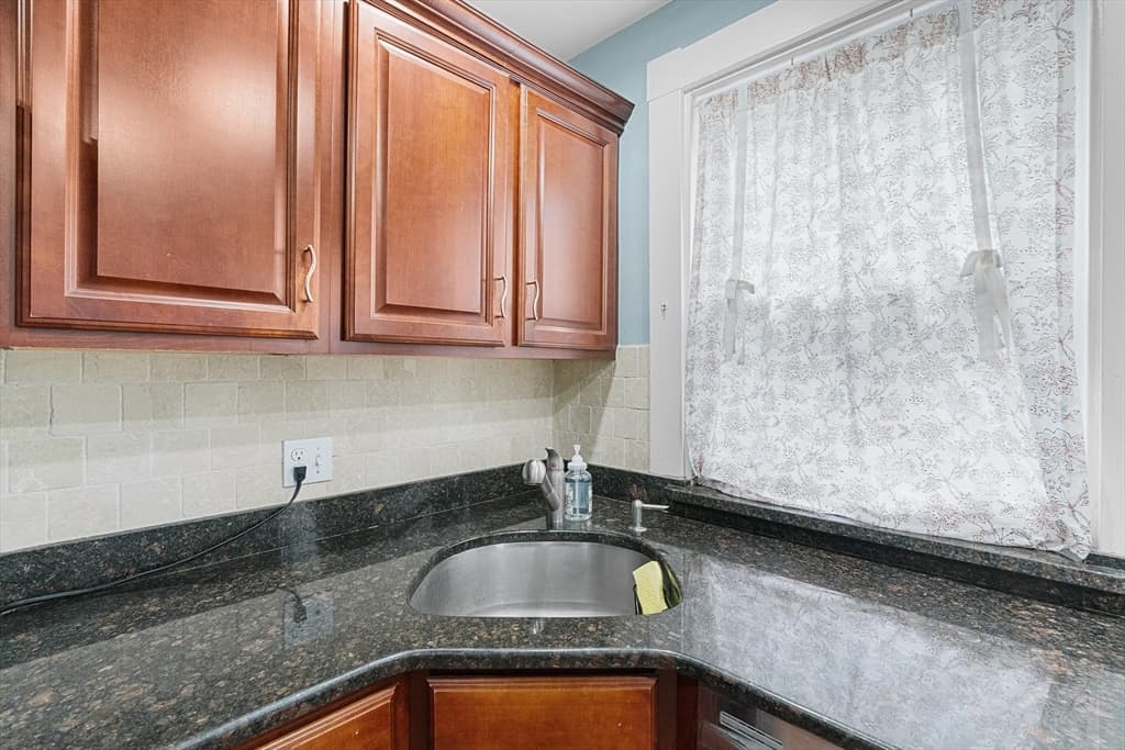 48 Eddy St # 48, Newton MA 02465 photo 7