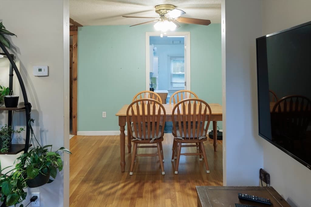 10 Larsen Ln, Billerica MA 01862 photo 5