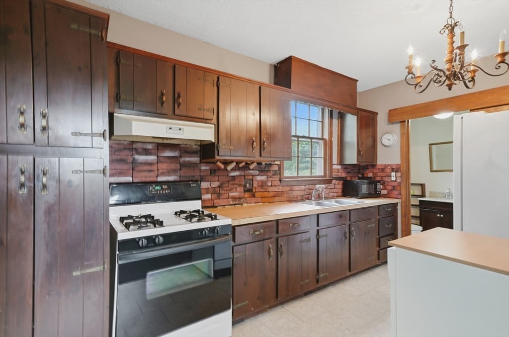 239 Fairmount Street, Lowell MA 01852 photo 33