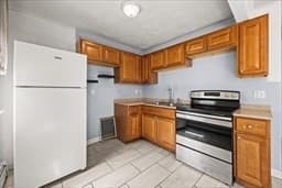 30 Orange St, Fall River MA 02720 photo 25