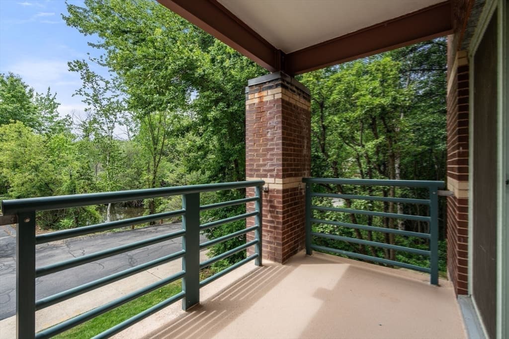 Condominium at 273 Cambridge Road # 205, Woburn MA 01801, Woburn, photo 22 of 34