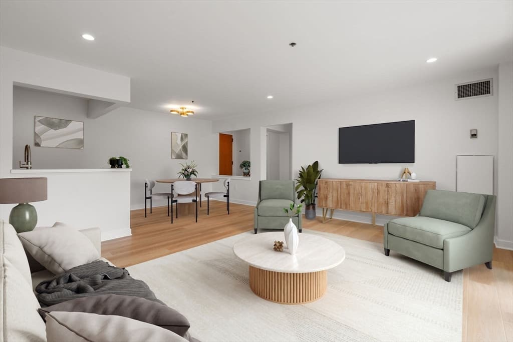 Condominium at 273 Cambridge Road # 205, Woburn MA 01801, Woburn, photo 3 of 34