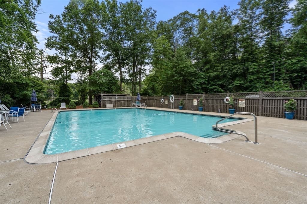 Condominium at 273 Cambridge Road # 205, Woburn MA 01801, Woburn, photo 32 of 34