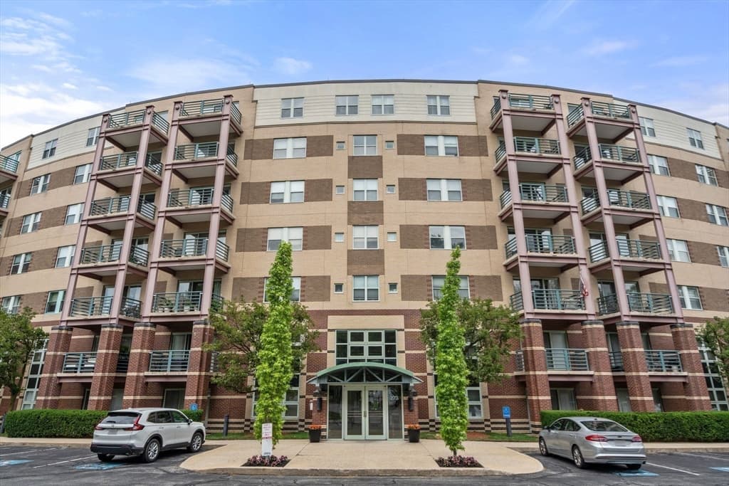 273 Cambridge Road # 205, Woburn MA 01801