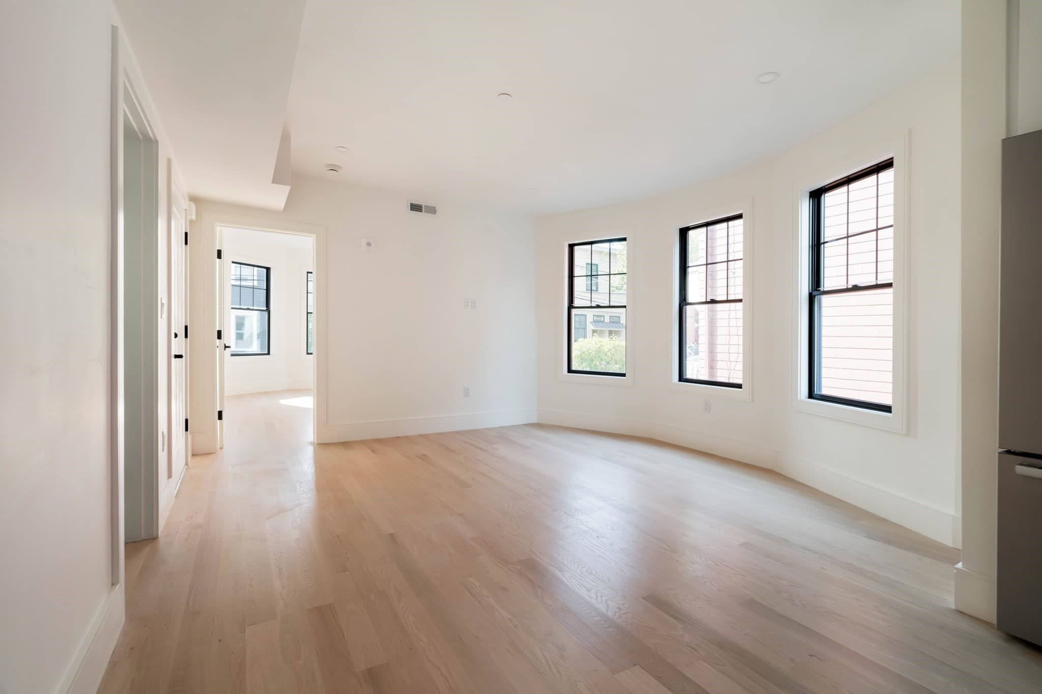 3 Family at 387 Norfolk St, Cambridge MA 02139, Cambridge, photo 8 of 38